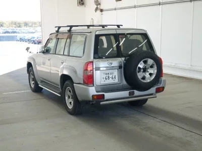 Nissan SAFARI