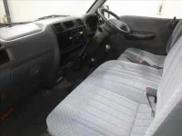 Nissan VANETTE VAN лот № 1641 оценка 3.5  с аукциона в Японии 2