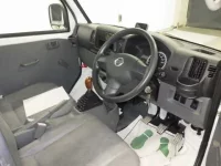 Nissan CLIPPER TRUCK лот № 3041 оценка 3.5  с аукциона в Японии 2