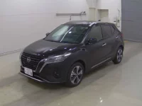 Nissan KIX лот № 1021 оценка 5  с аукциона в Японии 2