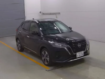 Nissan KIX  с аукциона в Японии