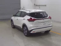 Nissan KIX лот № 1023 оценка 5  с аукциона в Японии 1