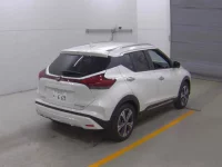 Nissan KIX лот № 1023 оценка 5  с аукциона в Японии 3