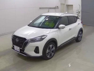 Nissan KIX  с аукциона в Японии