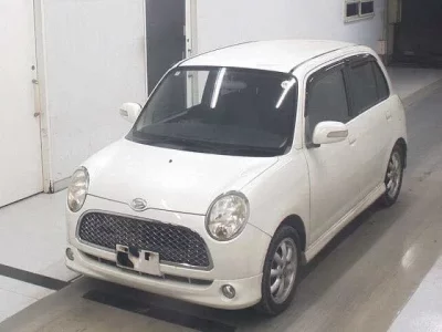 Daihatsu MIRA  с аукциона в Японии