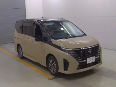 Nissan SERENA  с аукциона в Японии