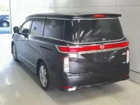 Nissan ELGRAND лот № 375 оценка 4  с аукциона в Японии 1