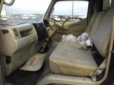 Hino DUTRO  с аукциона в Японии