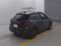 Nissan KIX лот № 1037 оценка 5  с аукциона в Японии 3