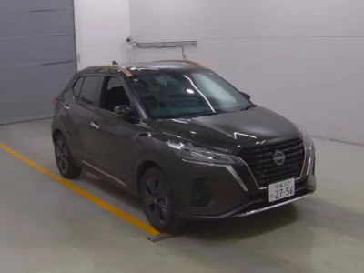 Nissan KIX  с аукциона в Японии