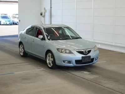 Mazda AXELA  с аукциона в Японии