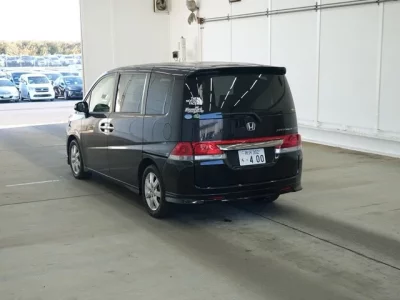 Honda STEP WAGON  с аукциона в Японии