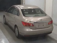 Nissan SYLPHY лот № 5379 оценка 3.5  с аукциона в Японии 1