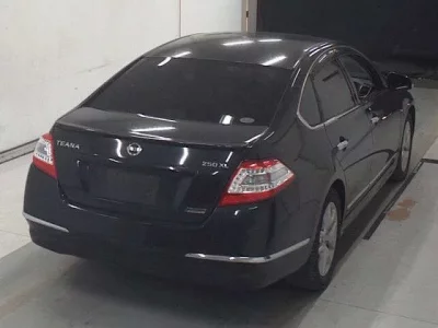 Nissan TEANA