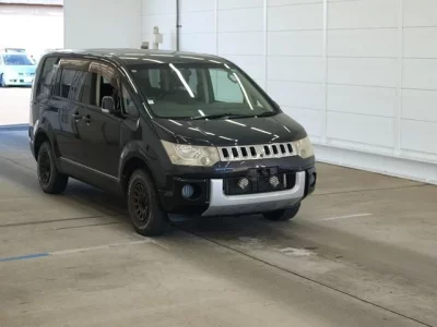 Mitsubishi DELICA D5  с аукциона в Японии