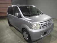 Nissan OTTI лот № 5032 оценка 3.5  с аукциона в Японии 2