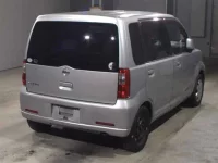 Nissan OTTI лот № 5032 оценка 3.5  с аукциона в Японии 1