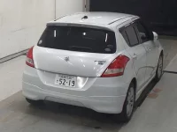Suzuki SWIFT лот № 3068 оценка 3.5  с аукциона в Японии 4
