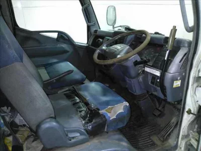 Mitsubishi FUSO TRUCK  с аукциона в Японии