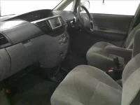 Toyota VOXY лот № 4316 оценка 3  с аукциона в Японии 2