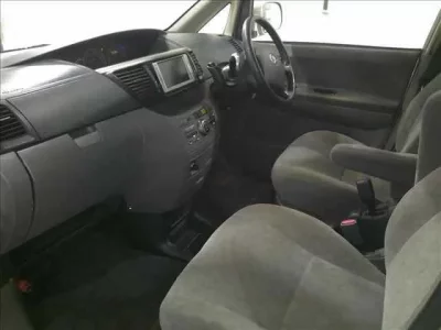 Toyota VOXY  с аукциона в Японии