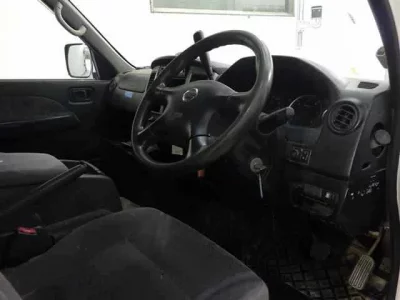 Nissan CARAVAN VAN  с аукциона в Японии