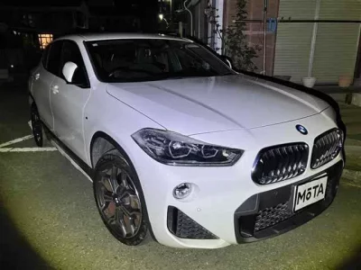 BMW X2