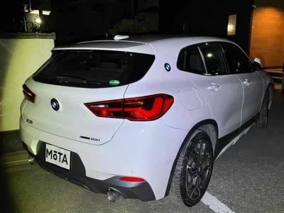 BMW X2