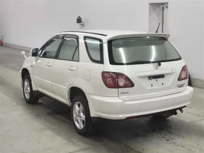 Toyota HARRIER  с аукциона в Японии