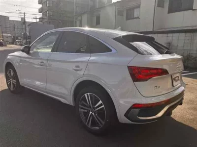 Audi Q5  с аукциона в Японии