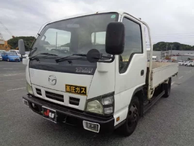 Mazda TITAN  с аукциона в Японии