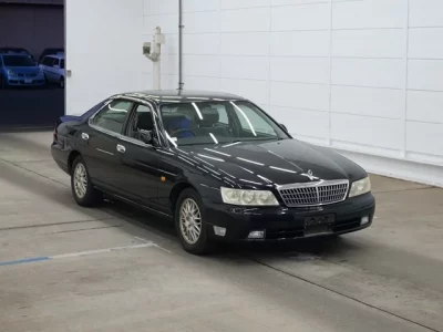 Nissan LAUREL