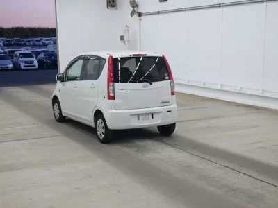 Daihatsu MOVE  с аукциона в Японии