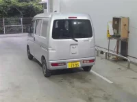 Daihatsu HIJET VAN лот № 250 оценка 3  с аукциона в Японии 1