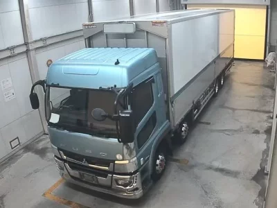 Mitsubishi FUSO TRUCK  с аукциона в Японии
