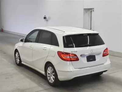 Mercedes-Benz B CLASS  с аукциона в Японии
