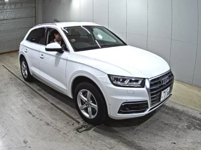 Audi Q5  с аукциона в Японии