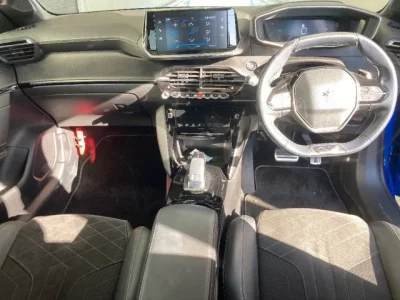 Peugeot 208  с аукциона в Японии