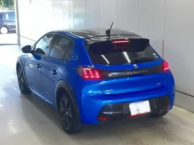 Peugeot 208  с аукциона в Японии