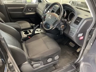 Mitsubishi PAJERO  с аукциона в Японии