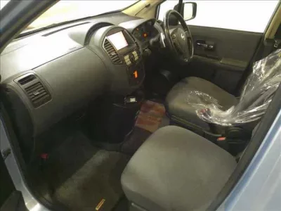 Nissan LAFESTA  с аукциона в Японии