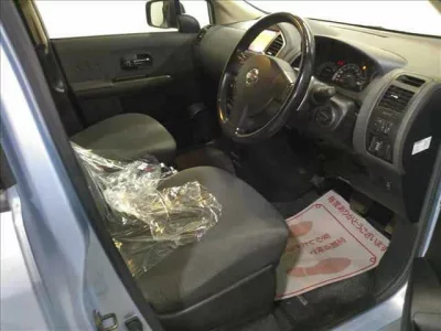 Nissan LAFESTA  с аукциона в Японии