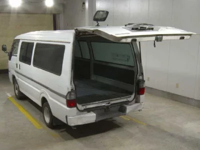 Mazda BONGO BRAWNY VAN