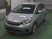 Honda FIT лот № 3047 оценка 4  с аукциона в Японии 6