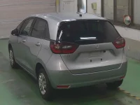 Honda FIT лот № 3046 оценка 4.5  с аукциона в Японии 1