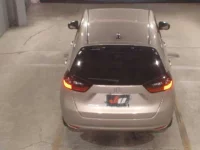 Honda FIT лот № 3020 оценка 5  с аукциона в Японии 5