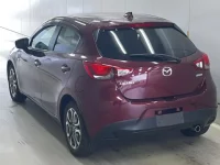 Mazda DEMIO лот № 3051 оценка R  с аукциона в Японии 1