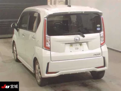 Daihatsu MOVE  с аукциона в Японии