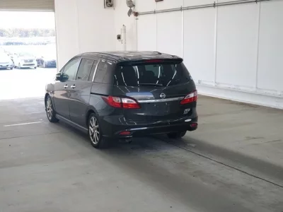 Nissan LAFESTA  с аукциона в Японии