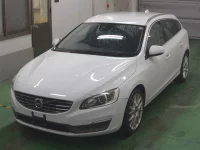 Volvo V60 лот № 3565 оценка 4  с аукциона в Японии 5